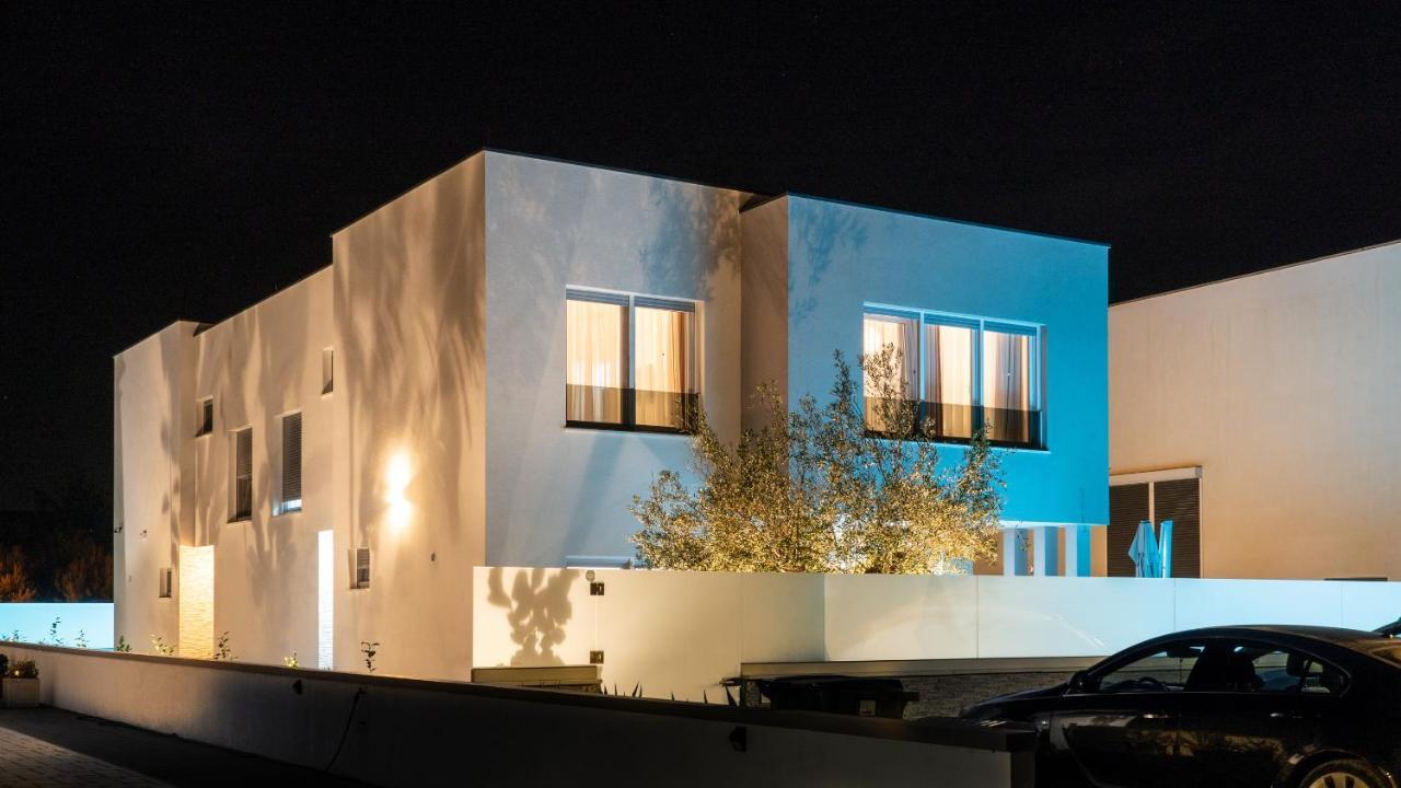 Villa Dea - Dein Rueckzugsort Am Meer Mit Beheiztem Pool Vrsi Bagian luar foto