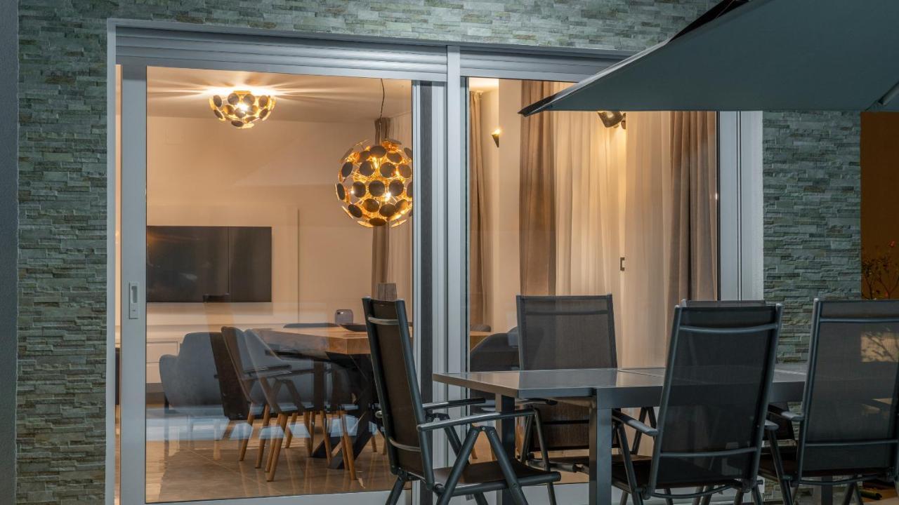 Villa Dea - Dein Rueckzugsort Am Meer Mit Beheiztem Pool Vrsi Bagian luar foto