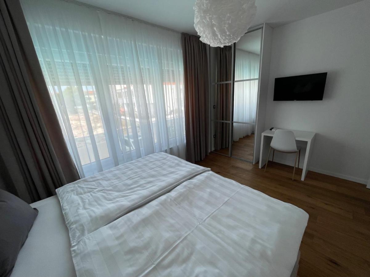 Villa Dea - Dein Rueckzugsort Am Meer Mit Beheiztem Pool Vrsi Bagian luar foto
