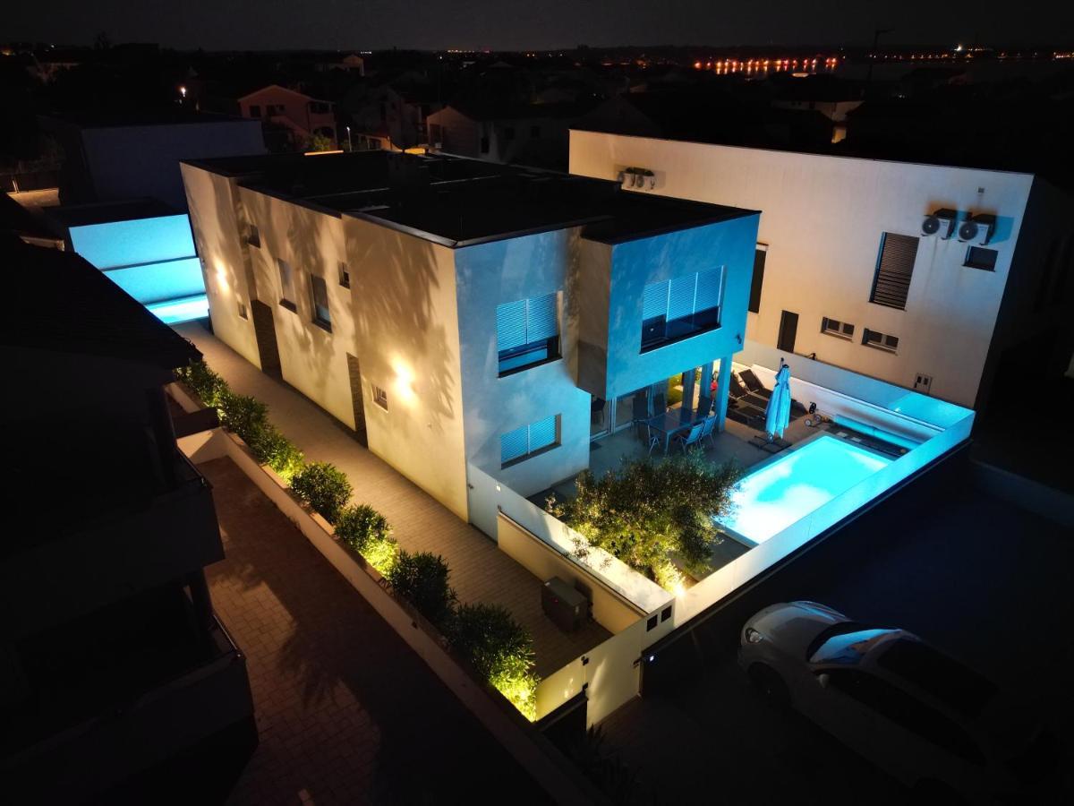 Villa Dea - Dein Rueckzugsort Am Meer Mit Beheiztem Pool Vrsi Bagian luar foto