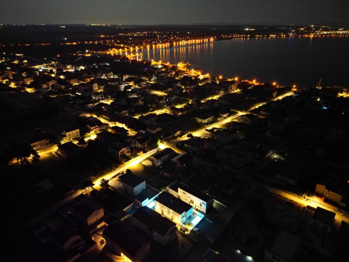 Villa Dea - Dein Rueckzugsort Am Meer Mit Beheiztem Pool Vrsi Bagian luar foto